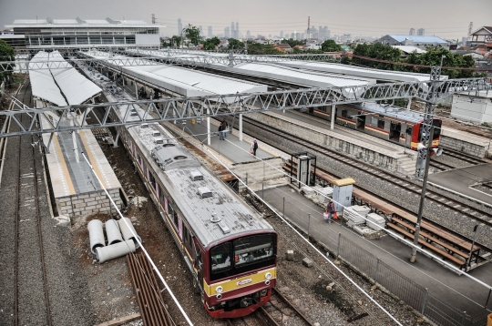 Jadwal Operasional KRL Kembali Normal