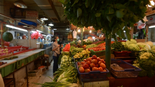 Pasar Tradisional Semakin Sepi Pembeli