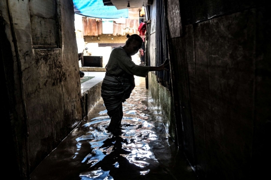 12 Jam Banjir Kiriman Rendam Permukiman di Kebon Pala