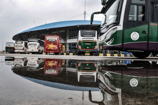 Libur Panjang, Jumlah Penumpang Bus AKAP di Terminal Pulogebang Meningkat