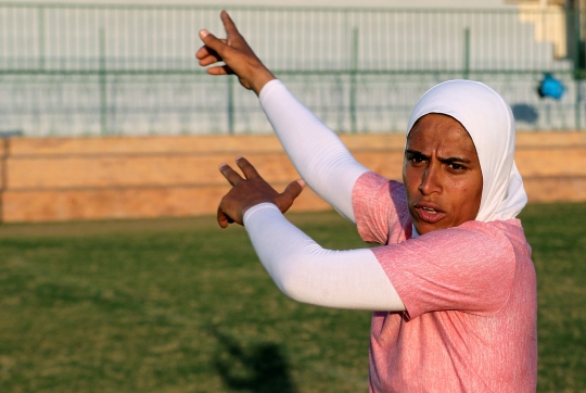 Sosok Faiza Haider, Wanita Pertama Jadi Pelatih Tim Sepak Bola Pria di Mesir
