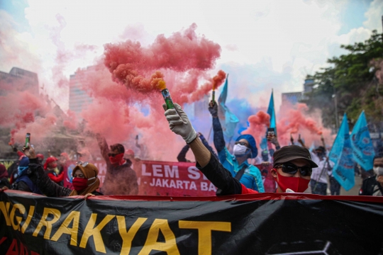 Sumpah Pemuda Dalam Aksi Buruh Menolak Omnibus Law