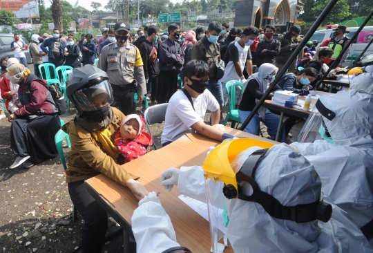 Liburan ke Puncak, Wisatawan Wajib Rapid Test Covid-19