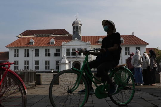 Libur Panjang di Masa PSBB Transisi, Kawasan Kota Tua Mulai Dipenuhi Wisatawan