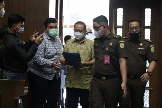 Ekspresi Djoko Tjandra Hadapi Dakwaan JPU