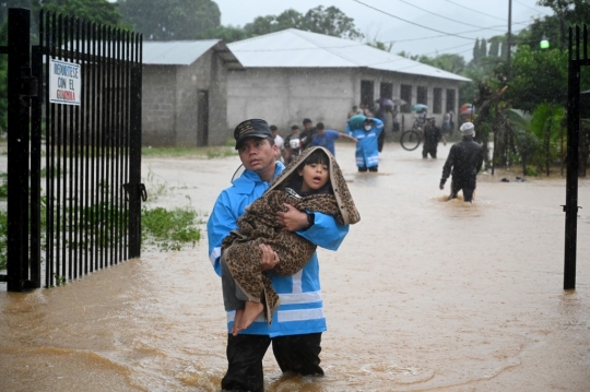 Badai Eta Terjang Honduras dan Nikaragua