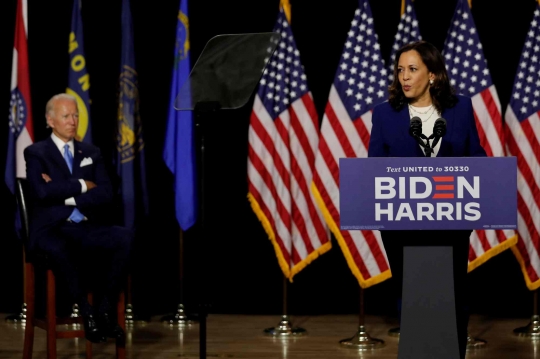 Sosok Kamala Harris, Perempuan Kulit Hitam Pertama yang Jadi Wakil Presiden AS