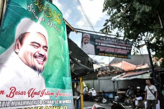 Menyambut Imam Besar di Petamburan III