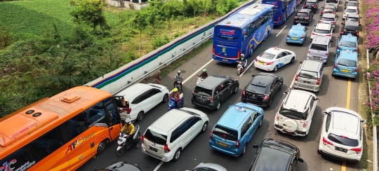 Lalu Lintas Tol Bandara Soekarno-Hatta Mengular di Tengah Kepulangan RIzieq