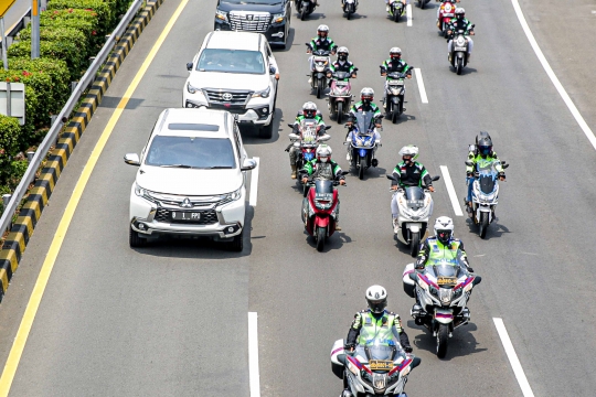Motor Terobos Tol di Tengah Iring-iringan Rizieq Shihab