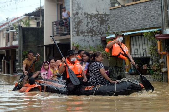 Banjir Besar Akibat Topan Vamco Landa Filipina