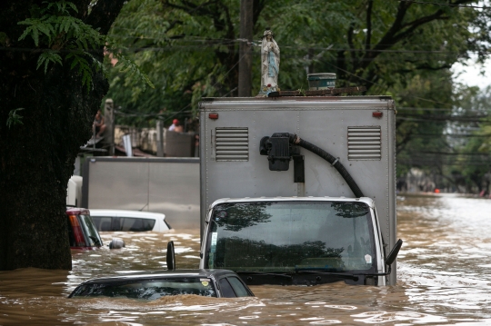 Banjir Besar Akibat Topan Vamco Landa Filipina