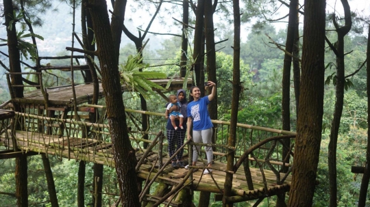 Pandemi Masih Mewabah, Kawasan Wisata Gunung Bunder Ramai Pengunjung