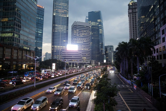 Pemandangan Macet di Jakarta Kembali Terlihat