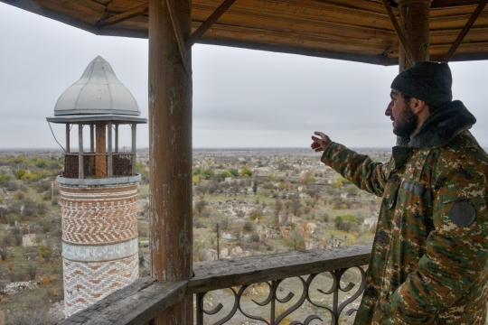 Sepinya Kota Mati Agdam yang Ditinggalkan Akibat Perang Azerbaijan-Armenia