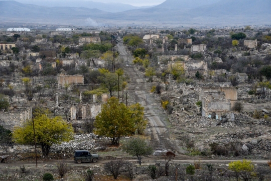 Sepinya Kota Mati Agdam yang Ditinggalkan Akibat Perang Azerbaijan-Armenia