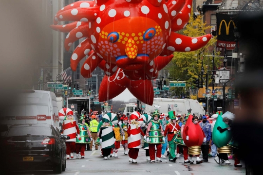 Dilanda Pandemi, Parade Balon Raksasa Thanksgiving di AS Tetap Berjalan