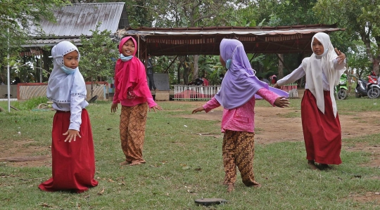 Potret Keseruan Anak-Anak di Sekolah Alam Sukawangi Bekasi