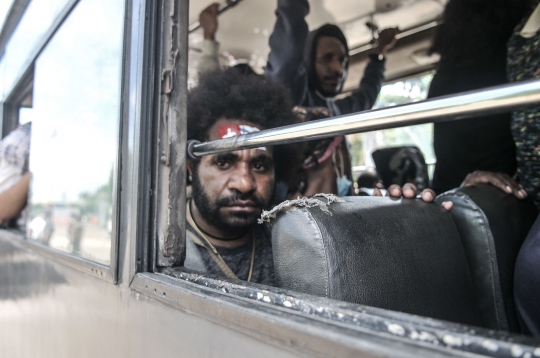 Aksi Rakyat Papua di Monas Dibubarkan Polisi