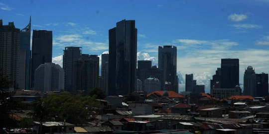 Potret Indah Ibu Kota Jakarta dengan Langit Biru