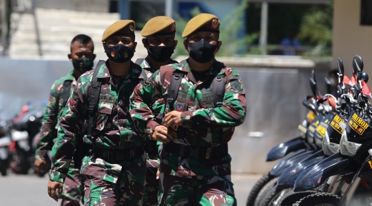 Brimob Hingga TNI Berjaga Jelang Kedatangan Rizieq Shihab di Polda Metro Jaya