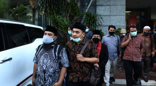 Habib Rizieq Batal Datang ke Polda Metro Jaya, Kuasa Hukum Beri Keterangan