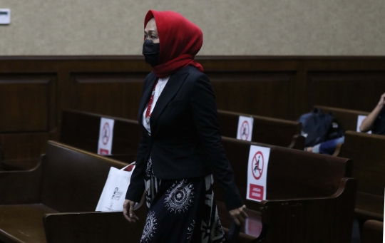 Anita Kolopaking dan Rahmat Bersaksi di Sidang Andi Irfan Jaya