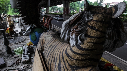 Omzet Perajin Patung Batu Alam Merosot Akibat Pandemi