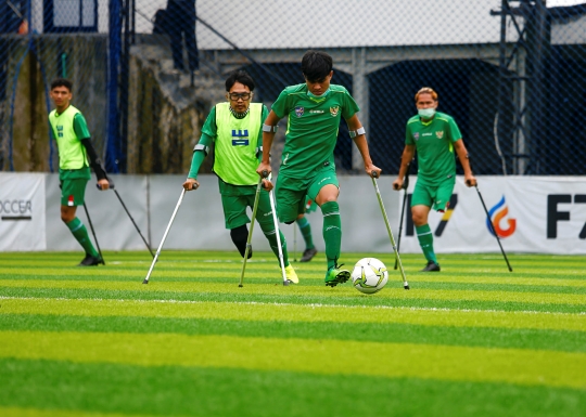 Semangat Pesepak Bola Disabilitas Melawan Keterbatasan