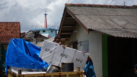 Logistik Pilkada Depok Mulai Didistribusikan ke TPS