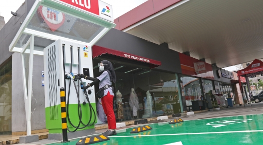 Pertamina Siapkan Stasiun Pengisian Kendaraan Listrik Umum Pertama