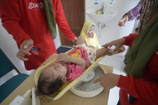 Reaksi Anak-Anak Saat Divaksin Campak Hingga Polio