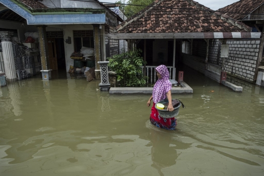 Banjir Rendam Puluhan Desa di Gresik