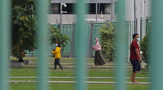 Kegiatan Pasien OTG Covid-19 di Stadion Patriot Chandrabhaga