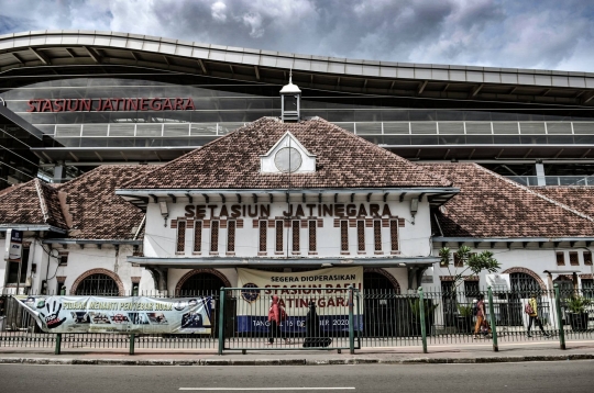 Wajah Modern Stasiun Jatinegara