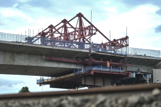 Progres Flyover Cakung Capai 94 Persen