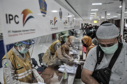 Pemeriksaan Surat Rapid Test bagi Penumpang Kapal