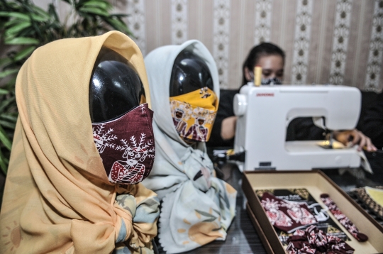 Produksi Masker Bermotif Batik Betawi di Kala Pandemi