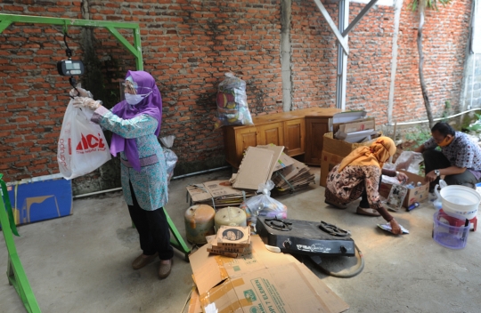 Bank Sampah Jadi Strategi Masyarakat Kurangi Volume Sampah di TPA