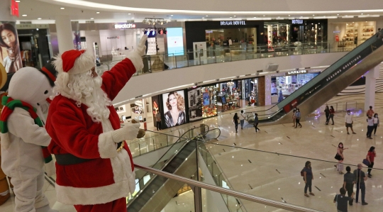 Suasana Hari Natal di Senayan City Mall Saat Pandemi