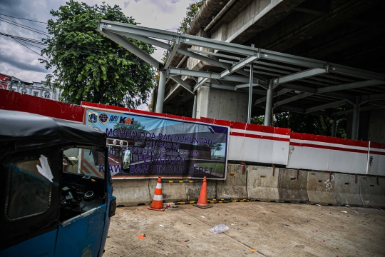 Meninjau Proyek Penataan Stasiun Tebet