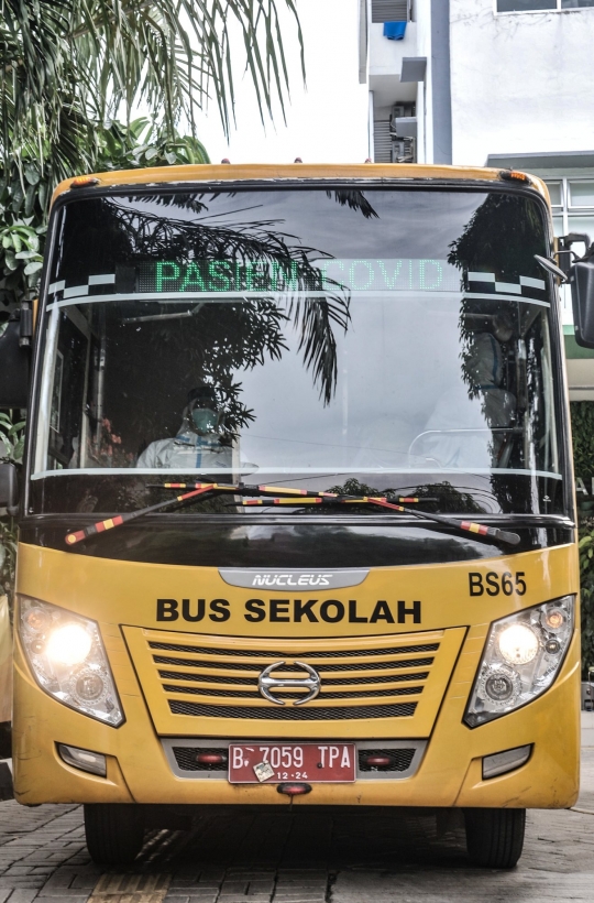 Bus Sekolah Jadi Armada Evakuasi Pasien Covid-19