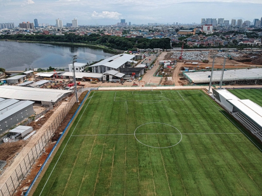 Penampakan Lapangan Latih Jakarta International Stadium Usai Diresmikan