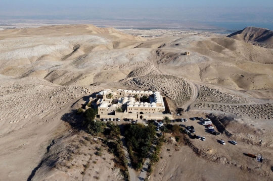 Kondisi Makam dan Masjid Nabi Musa yang Dipakai Dugem dan Pesta Miras