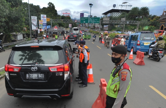 Jalur Puncak Akan Ditutup Pukul 18.00 WIB