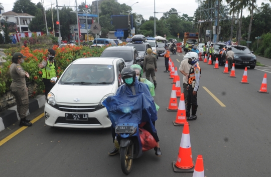 Jalur Puncak Akan Ditutup Pukul 18.00 WIB