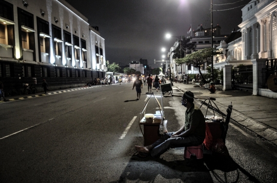 Sepinya Malam Tahun Baru di Kota Tua