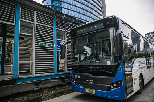 Halte Bus Transjakarta Tosari Lama yang Terbengkalai