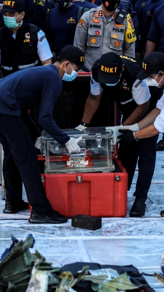 Kondisi Black Box FDR Sriwijaya Air yang Berhasil Ditemukan