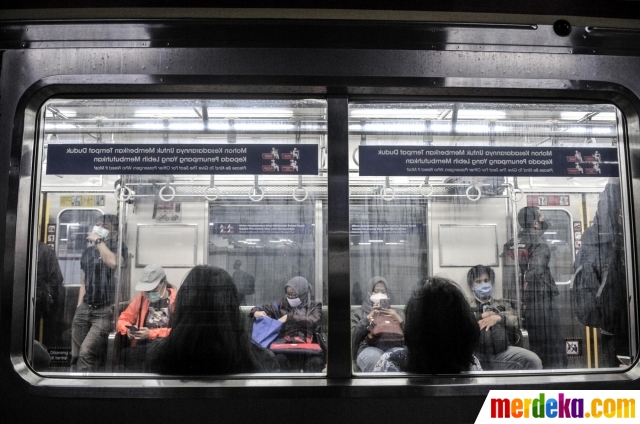 Foto Krl Operasi 18 Jam Sehari Selama Psbb Ketat Jakarta Merdeka 